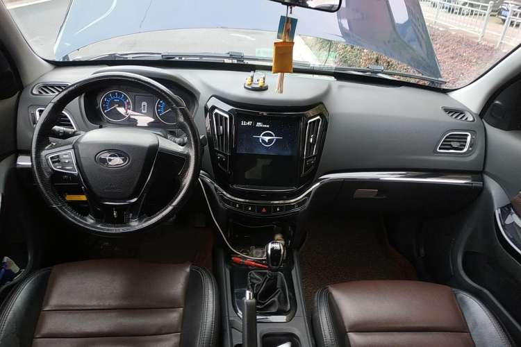 Used Haima S7 2017 1.8T Manual Luxury Edition Center Console