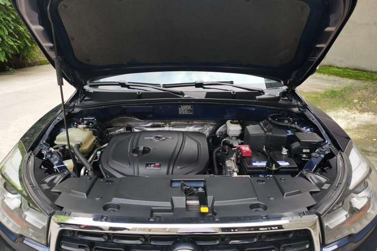 Used Haima S7 2017 1.8T Automatic Luxury Edition Engine Bay