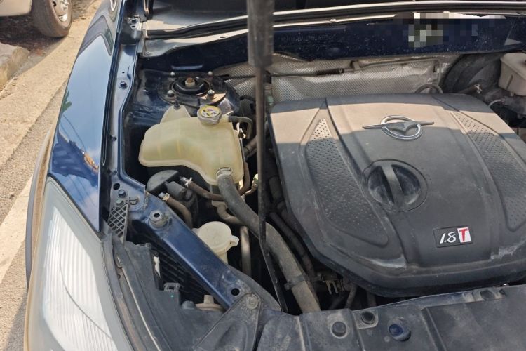 Used Haima S7 2017 1.8T Automatic Luxury Edition Engine Bay Right
