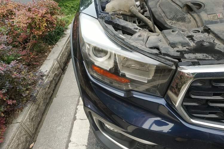 Used Haima S7 2017 1.8T Manual Luxury Edition Right Front Headlight