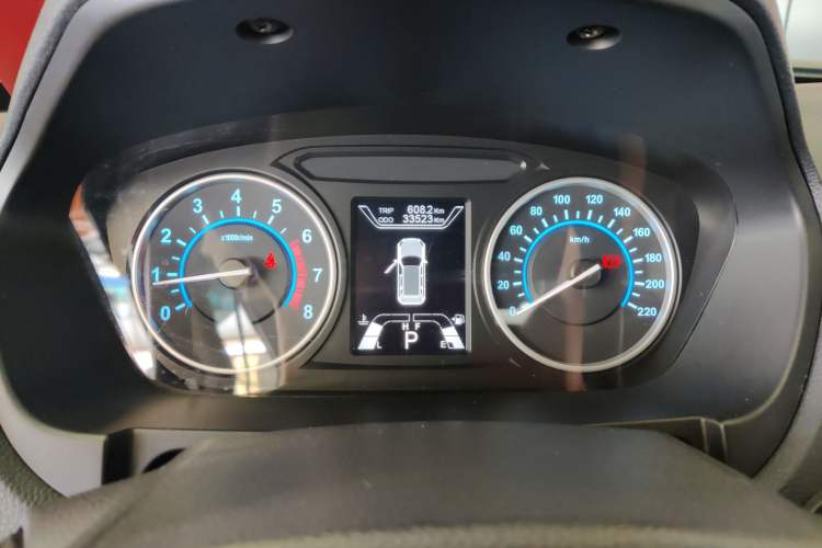 Used Haima S7 2017 1.8T Automatic Luxury Edition Odometer Close Up