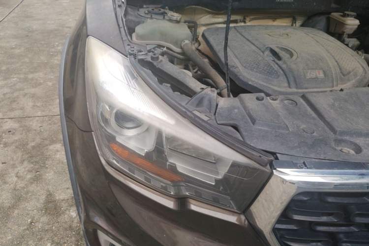Used Haima S7 2017 1.8T Automatic Luxury Edition Right Front Headlight
