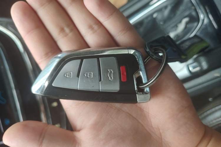Used Haima S7 2017 1.8T Automatic Luxury Edition Vehicle Key