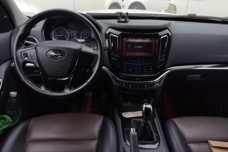 Used Haima S7 2017 1.8T Manual Leading Edition Center Console