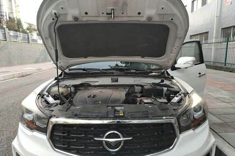 Used Haima S7 2017 1.8T Manual Luxury Edition Engine Bay