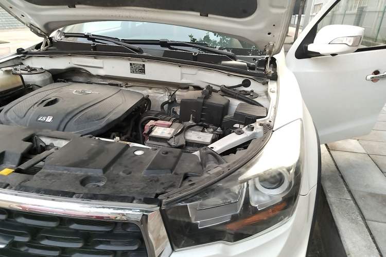 Used Haima S7 2017 1.8T Manual Luxury Edition Engine Bay Left