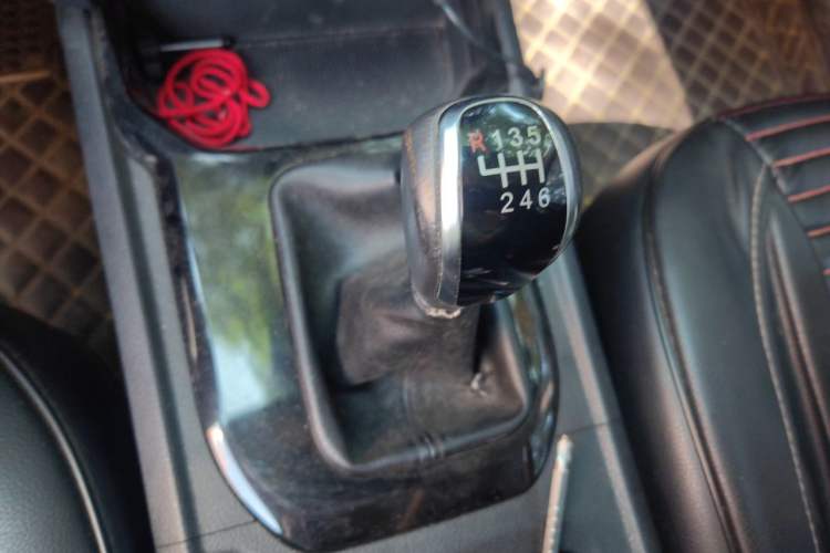Used Haima S7 2017 1.8T Manual Leading Edition Gear Lever