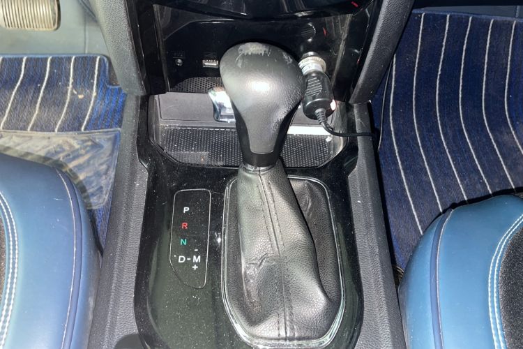 Used Haima S7 2017 1.8T Automatic Leading Edition Gear Lever