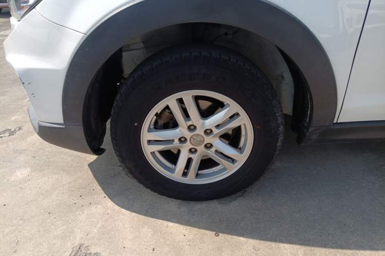 Used Haima S7 2017 1.8T Manual Luxury Edition Left Front Wheel Hub