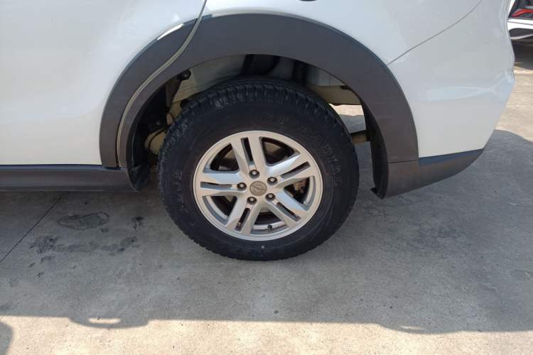 Used Haima S7 2017 1.8T Manual Luxury Edition Left Rear Wheel Hub