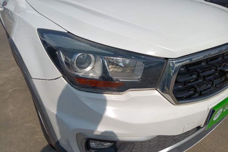 Used Haima S7 2017 1.8T Manual Luxury Edition Right Front Headlight