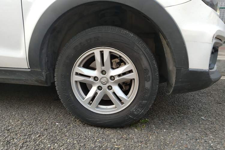 Used Haima S7 2017 1.8T Manual Luxury Edition Right Front Wheel Hub