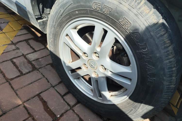 Used Haima S7 2017 1.8T Manual Leading Edition Right Front Wheel Hub