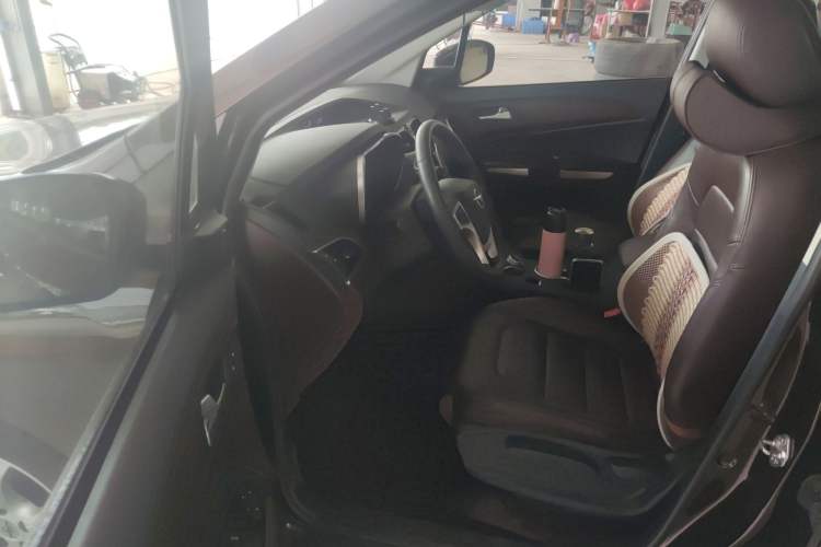 Used Haima V70 2016 1.5T Automatic "Comfort & Enjoyment" 6-Seater Driver Seat