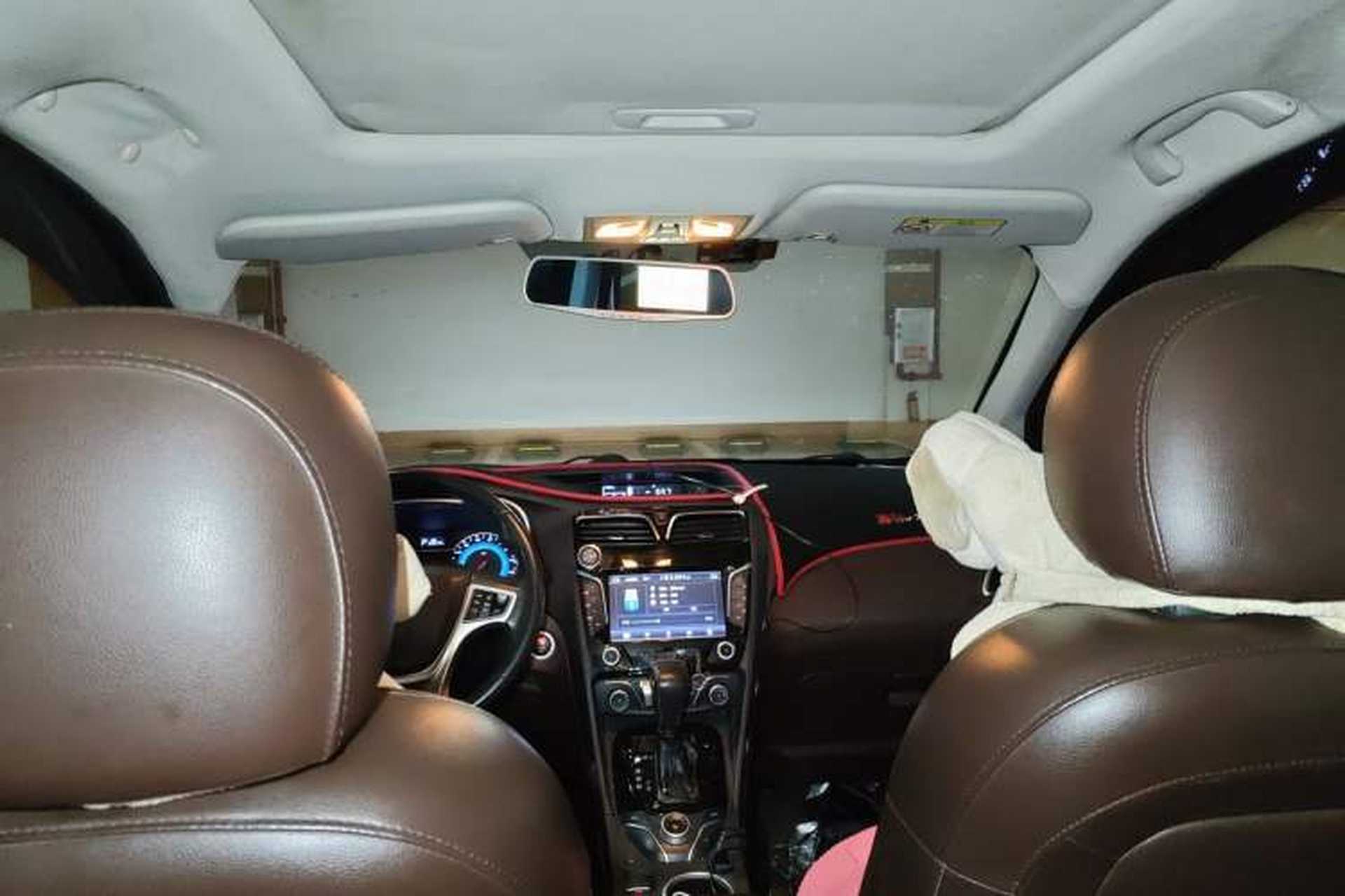 Used Haima V70 2016 1.5T Automatic - Comfort Plus Version 6 Seats Headliner