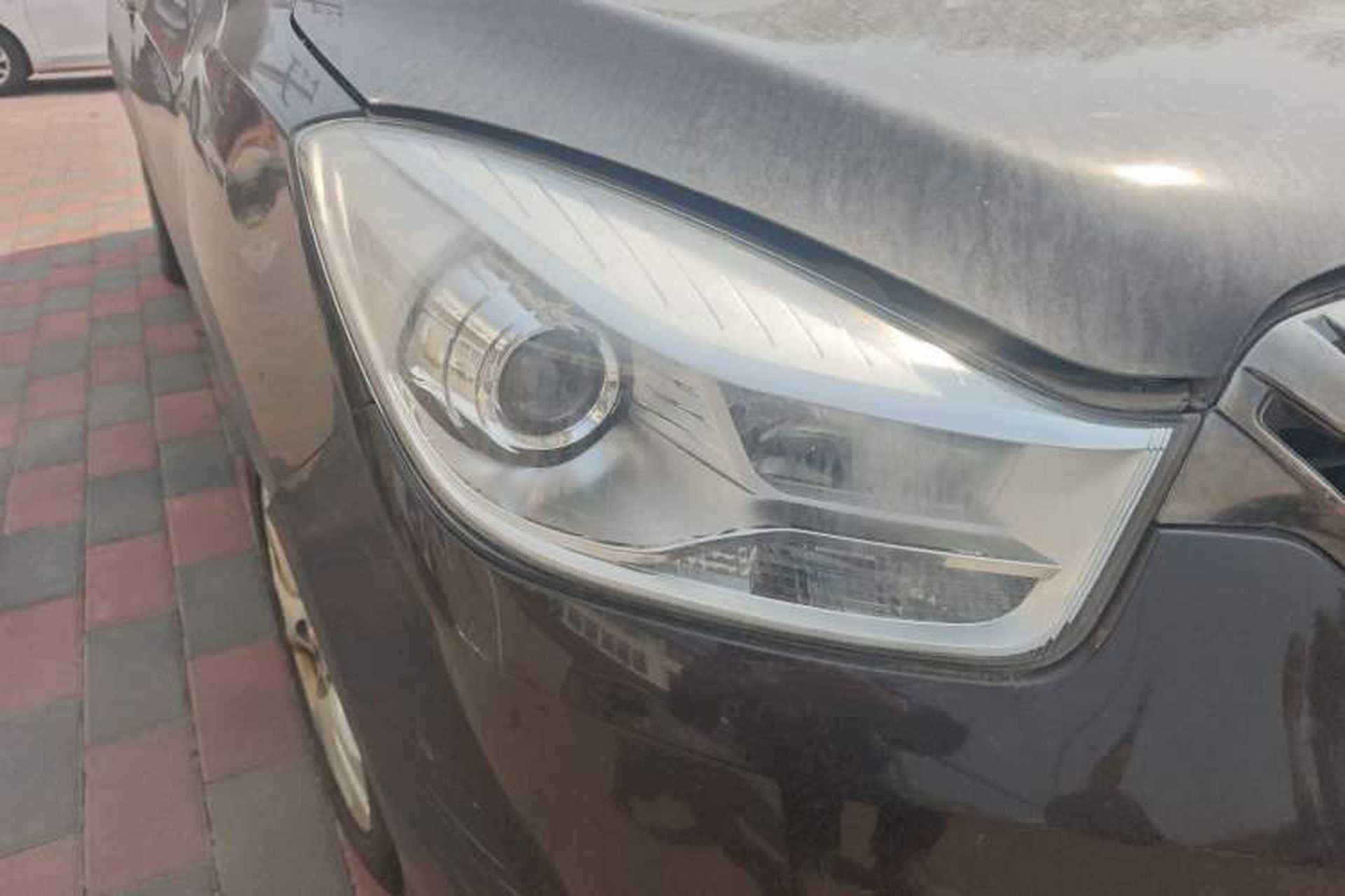 Used Haima V70 2016 2.0L Manual - Enjoyment Version 6 Seats Right Front Headlight