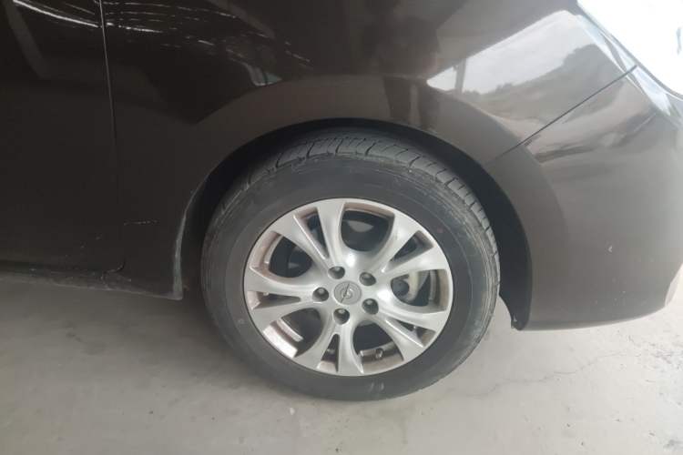 Used Haima V70 2016 1.5T Automatic "Comfort & Enjoyment" 6-Seater Right Front Wheel Hub