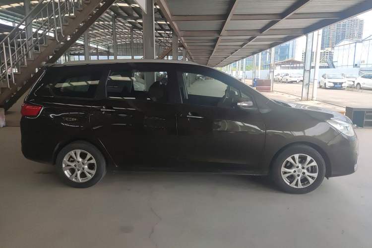 Used Haima V70 2016 1.5T Automatic "Comfort & Enjoyment" 6-Seater Right Side