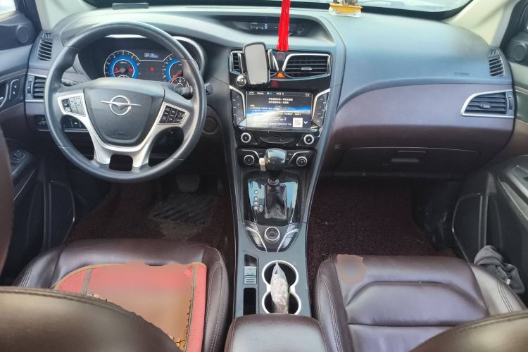 Used Haima V70 2016 1.5T Automatic Comfort & Enjoyment Version 7 Seats Center Console