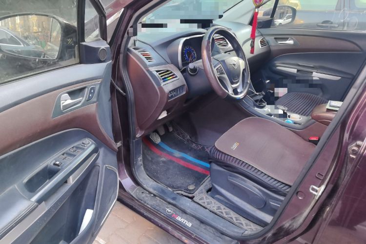 Used Haima V70 2016 2.0L Manual - Comfort Edition 6 Seats Driver Seat