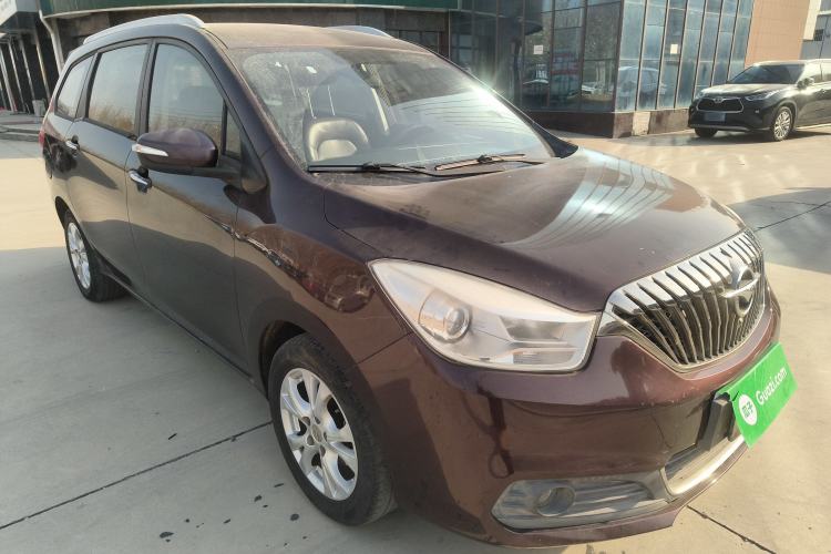 Used Haima V70 2016 1.5T Automatic Comfort & Enjoyment Version 7 Seats Front Right 45 Deg