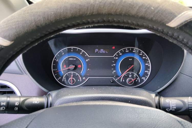 Used Haima V70 2016 1.5T Automatic - Comfort Plus Version 6 Seats Instrument Cluster
