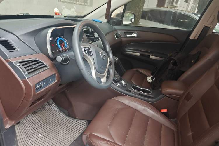 Used Haima V70 2016 1.5T Automatic Comfort & Enjoyment Version 7 Seats Left Front Seat