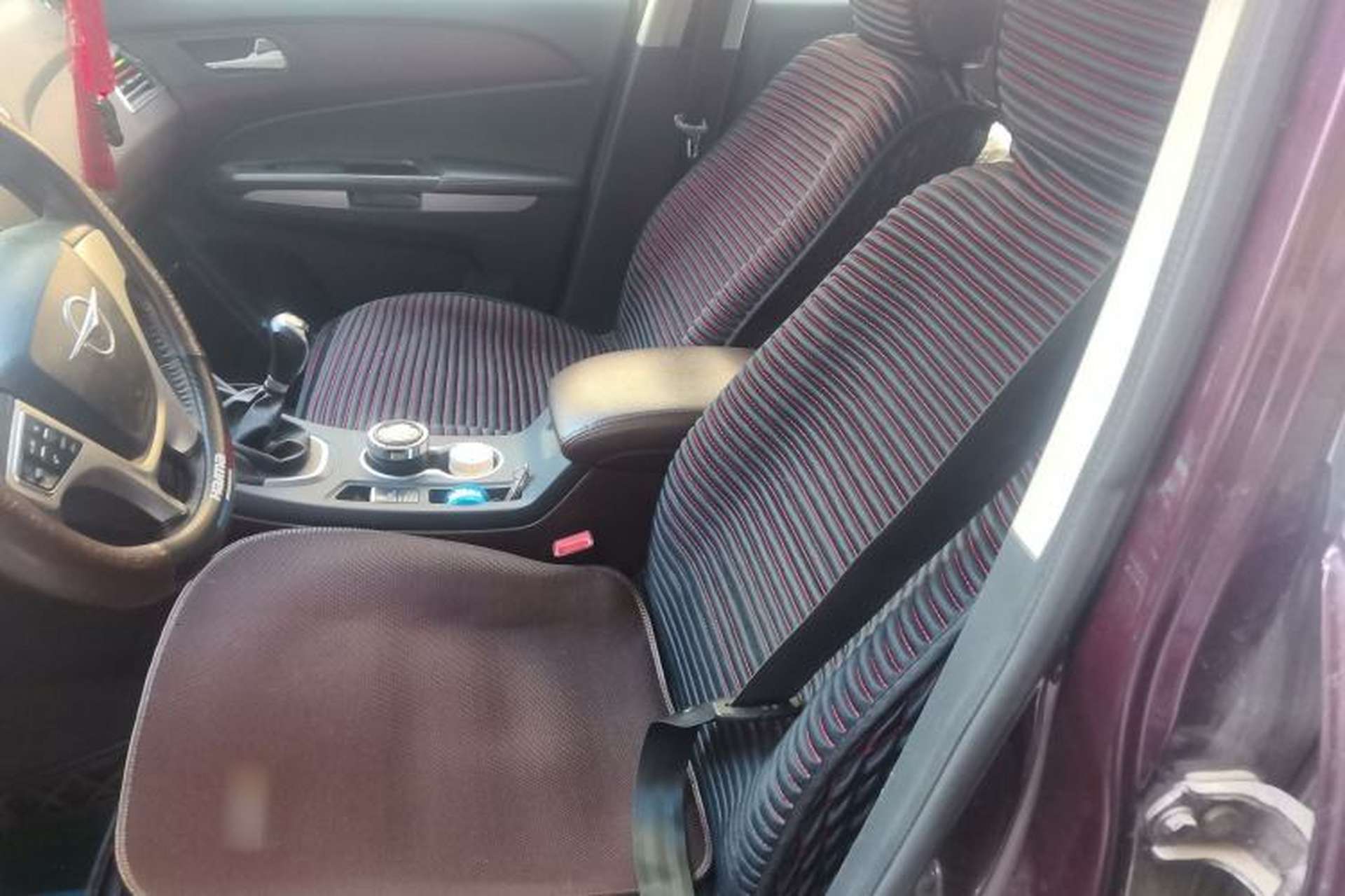 Used Haima V70 2016 2.0L Manual - Comfort Edition 6 Seats Left Front Seat