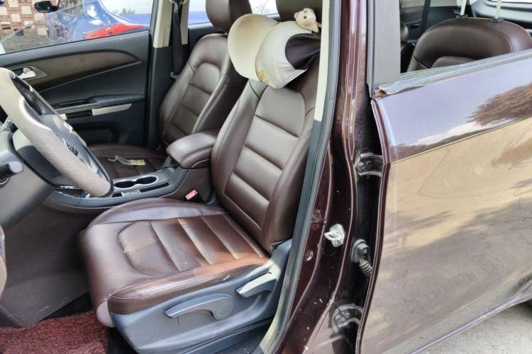 Used Haima V70 2016 1.5T Automatic - Comfort Plus Version 6 Seats Left Front Seat
