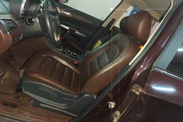 Used Haima V70 2016 2.0L Manual - Enjoyment Version 6 Seats Left Front Seat