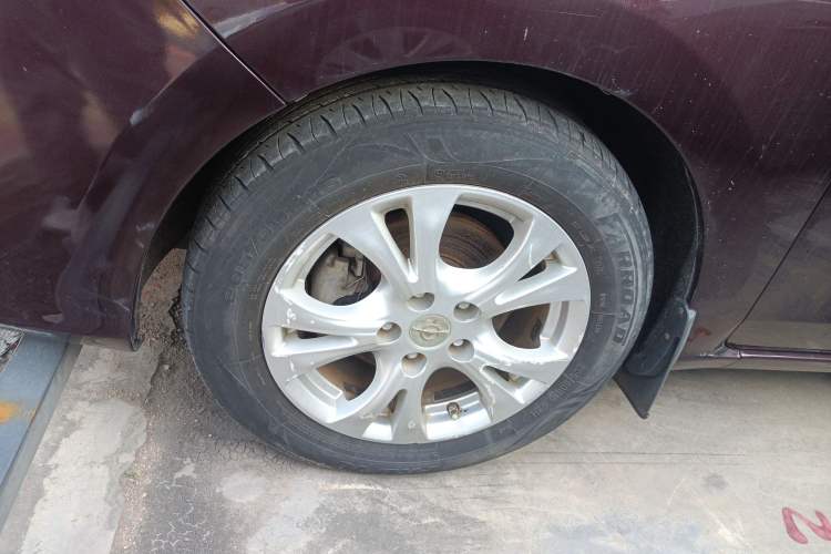 Used Haima V70 2016 1.5T Automatic Comfort & Enjoyment Version 7 Seats Left Front Wheel Hub