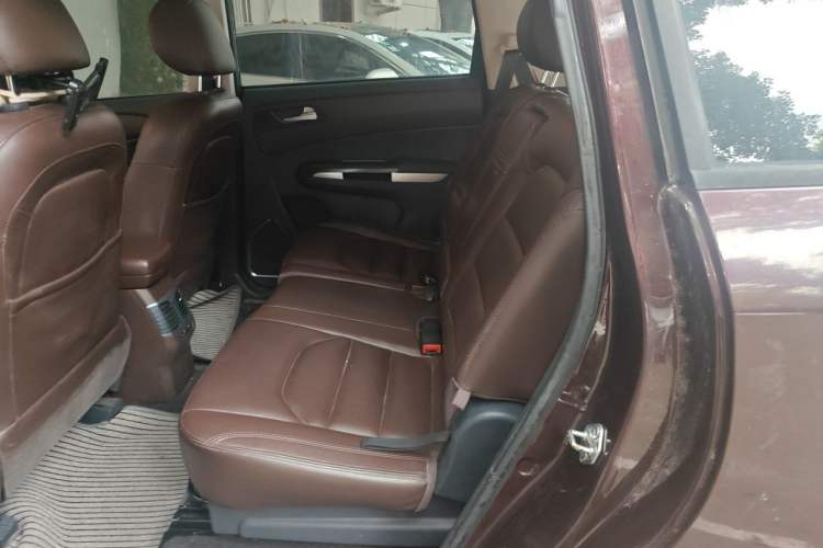 Used Haima V70 2016 1.5T Automatic Comfort & Enjoyment Version 7 Seats Left Rear Seat