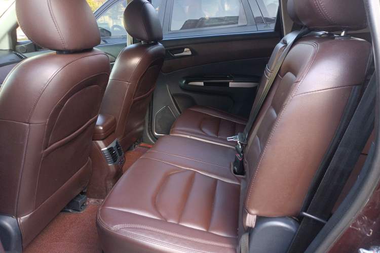 Used Haima V70 2016 1.5T Automatic Comfort & Enjoyment Version 7 Seats Left Rear Seat