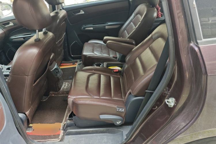 Used Haima V70 2016 1.5T Automatic - Comfort Plus Version 6 Seats Left Rear Seat