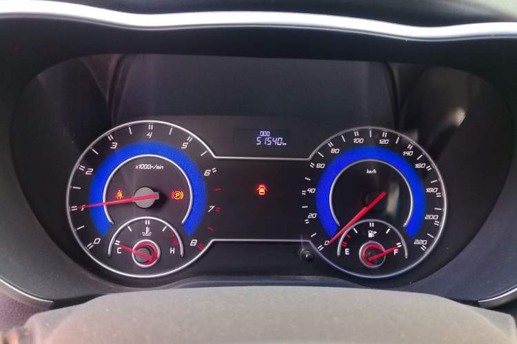 Used Haima V70 2016 2.0L Manual - Comfort Edition 6 Seats Odometer Close Up