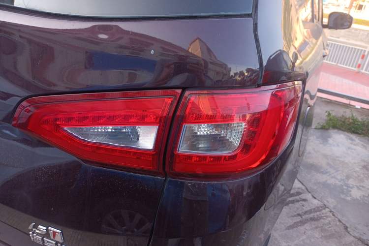 Used Haima V70 2016 1.5T Automatic Comfort & Enjoyment Version 7 Seats Right Rear Taillight