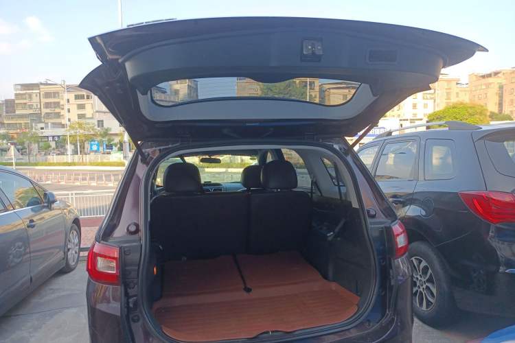 Used Haima V70 2016 1.5T Automatic Comfort & Enjoyment Version 7 Seats Trunk