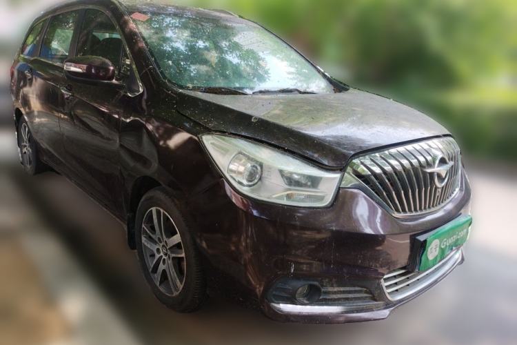 Used Haima V70 2016 2.0L Manual - Comfort Edition 6 Seats Front Right 45 Deg