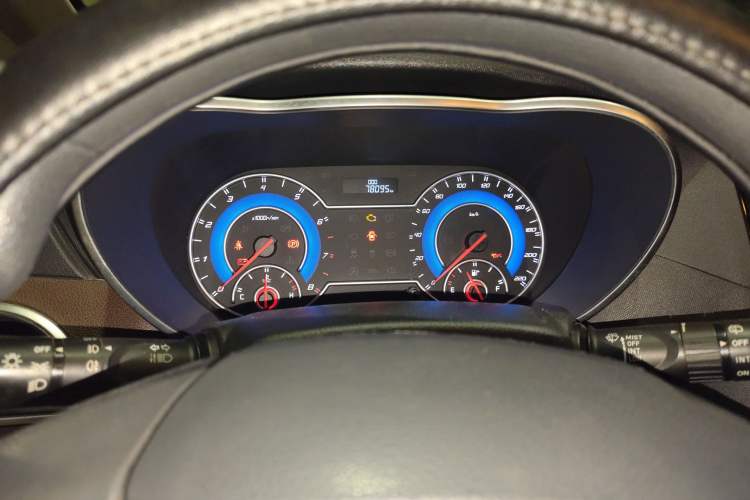 Used Haima V70 2016 2.0L Manual - Enjoyment Version 6 Seats Instrument Cluster