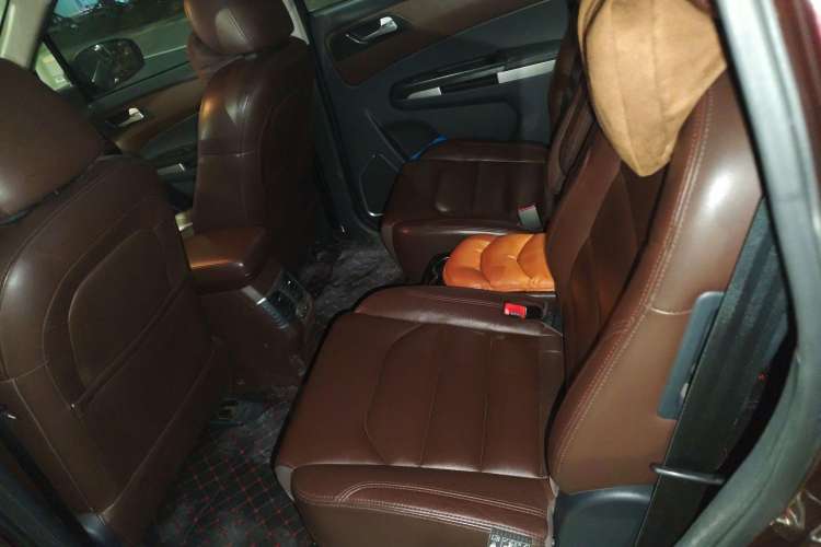 Used Haima V70 2016 2.0L Manual - Enjoyment Version 6 Seats Left Rear Seat