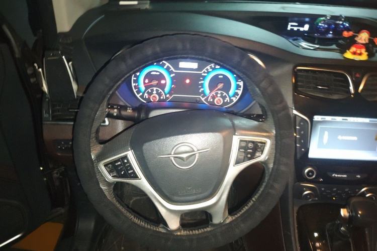 Used Haima V70 2016 1.5T Automatic Comfort 7-Seater Steering Wheel