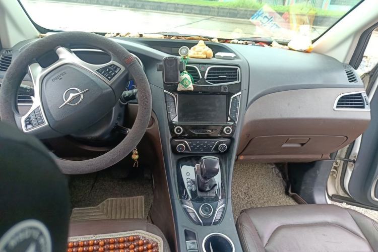 Used Haima V70 2016 1.5T Automatic "Comfort & Enjoyment" 6-Seater Center Console