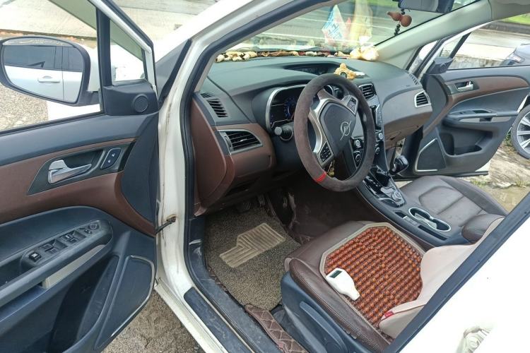 Used Haima V70 2016 1.5T Automatic "Comfort & Enjoyment" 6-Seater Driver Seat