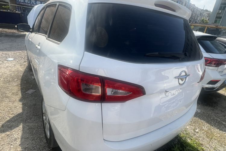 Used Haima V70 2016 1.5T Automatic "Comfort & Enjoyment" 6-Seater Exterior 5