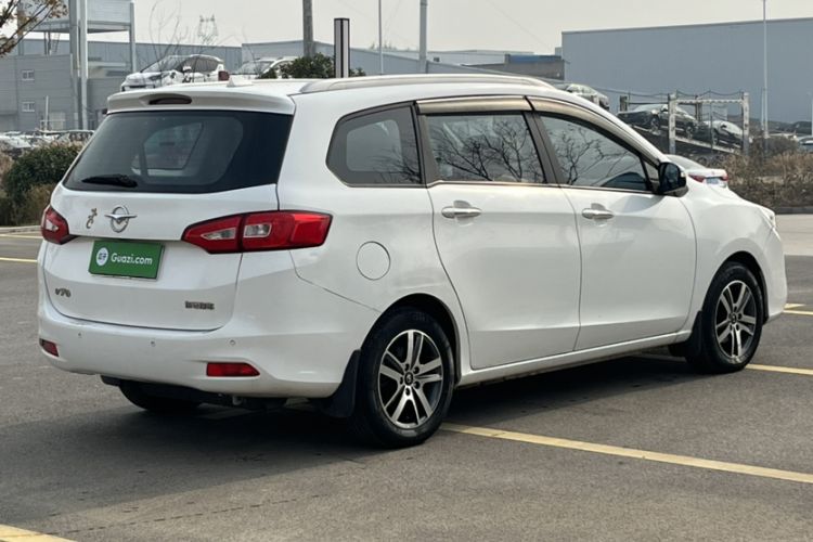 Used Haima V70 2016 2.0L Manual - Comfort Edition 6 Seats Exterior 5