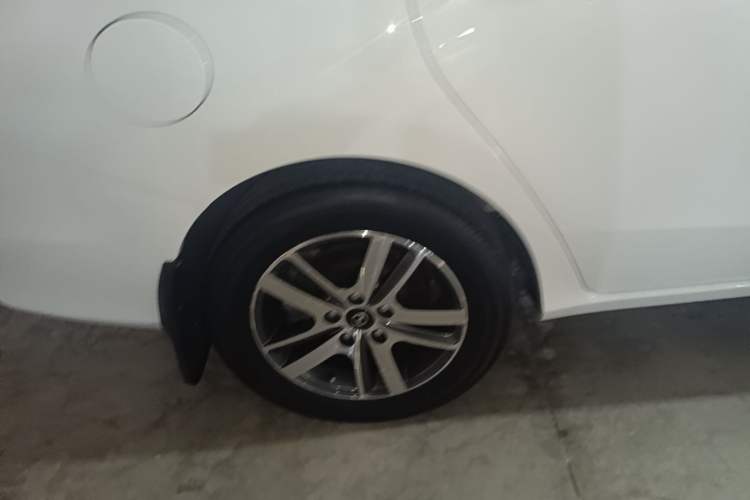 Used Haima V70 2016 1.5T Automatic - Comfort Plus Version 6 Seats Exterior 5