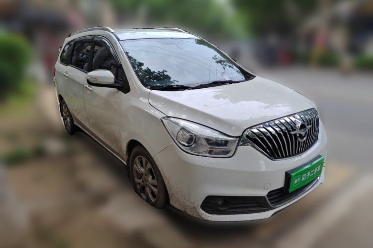 Used Haima V70 2016 2.0L Manual - Enjoyment Version 7 Seats Front Right 45 Deg