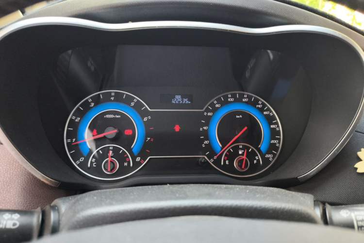 Used Haima V70 2016 2.0L Manual - Enjoyment Version 6 Seats Instrument Cluster
