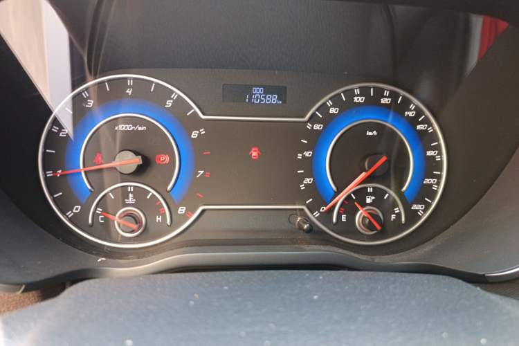 Used Haima V70 2016 2.0L Manual - Comfort Edition 6 Seats Instrument Cluster