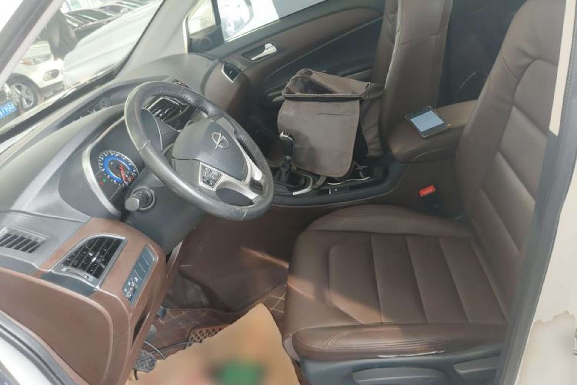 Used Haima V70 2016 2.0L Manual - Comfort Edition 6 Seats Left Front Seat